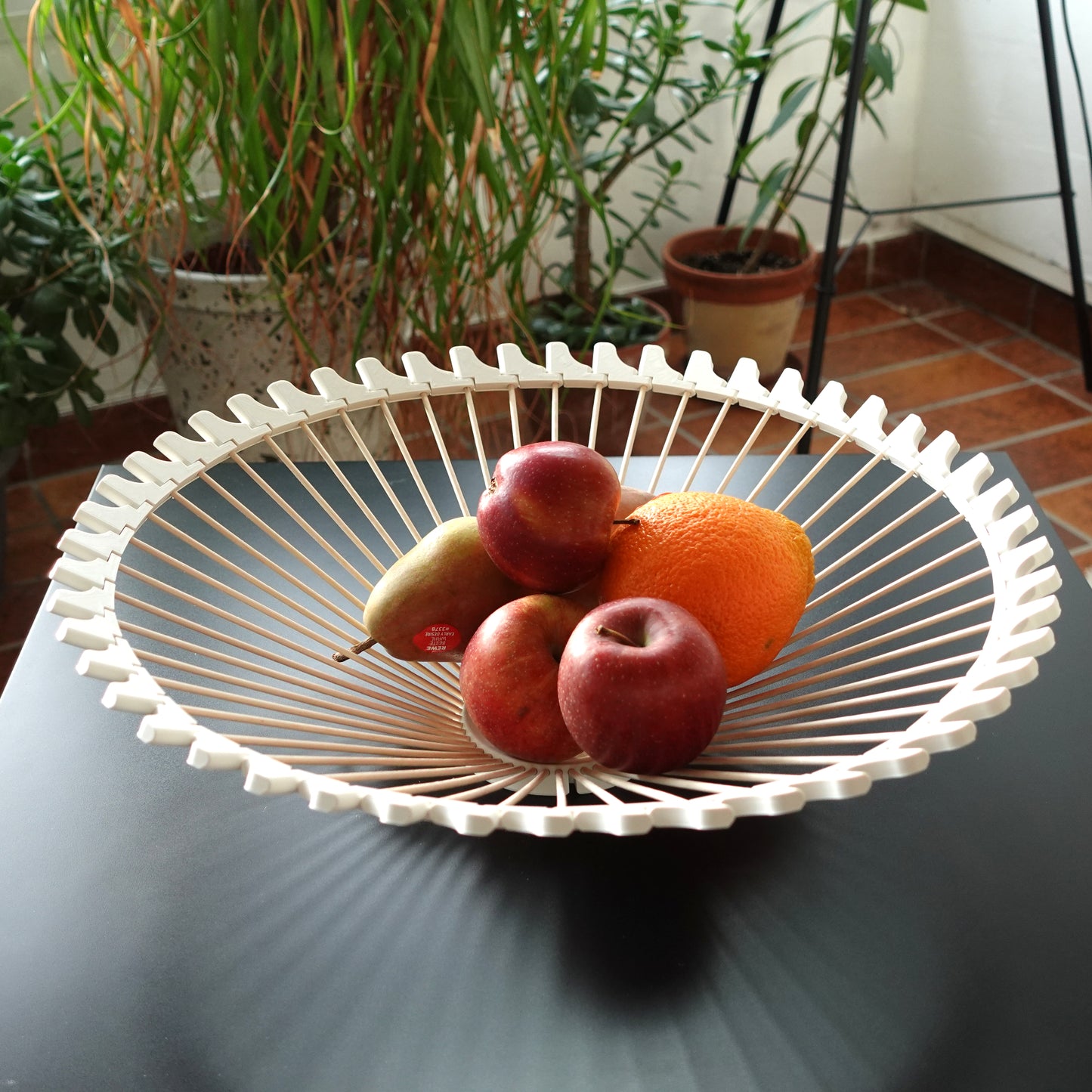 DESIGNER SUN FRUIT BOWL TABLEWARE KITCHEN AND DINING GIFTS HOUSE WARMING